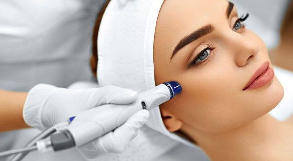 عملکرد دستگاه میکرودرم ابریژن برای پوست